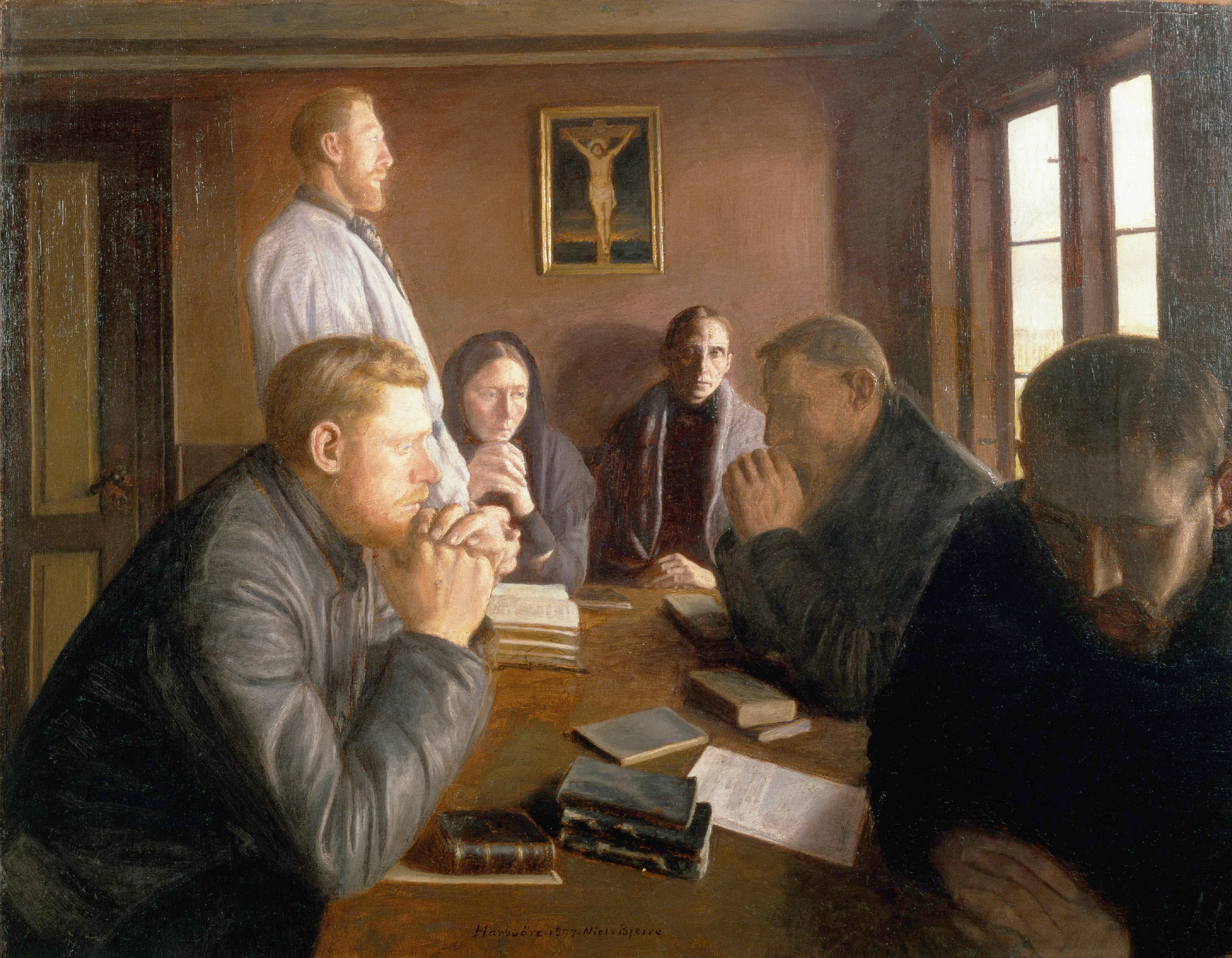 Oliemalerie av Niels Bjerre. Pa billedet sidder tre bedende mænd rundt om et bord. En mand står, og to kvinder sidder på en bænk. Den ene kvinder beder.